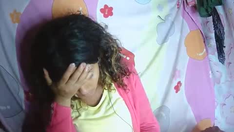 Snapshot of christine213 chatting on December 16, 2025, 9:09 pm christine213 online show from December 16, 2025, 9:09 pm