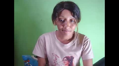 Snapshot of christine213 chatting on January 12, 2026, 7:13 am christine213 online show from January 12, 2026, 7:13 am