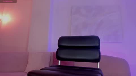 Christine Ford online show from October 31, 2025, 1:34 pm