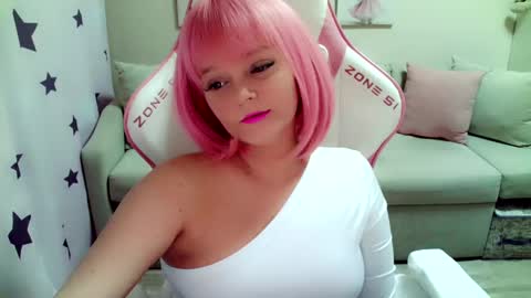 Snapshot of christirose chatting on March 5, 2025, 4:35 pm Christi online show from March 5, 2025, 4:35 pm