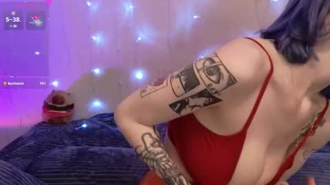Snapshot of christy_memeow chatting on March 6, 2025, 8:27 pm christy memeow online show from March 6, 2025, 8:27 pm