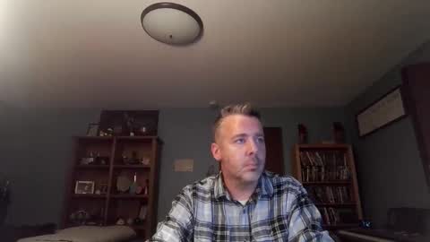 Snapshot of chrisw8121 chatting on November 25, 2025, 8:03 am chrisw8121 online show from November 25, 2025, 8:03 am