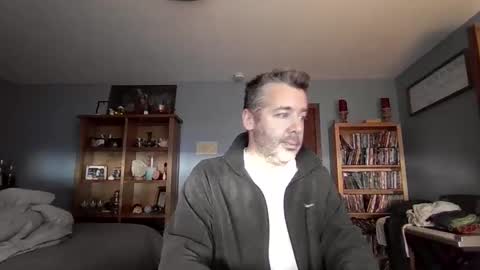 Snapshot of chrisw8121 chatting on December 14, 2025, 5:18 pm chrisw8121 online show from December 14, 2025, 5:18 pm