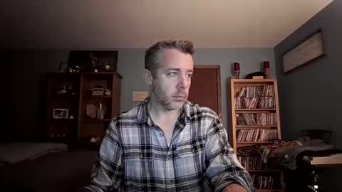 Snapshot of chrisw8121 chatting on March 3, 2026, 4:51 am chrisw8121 online show from March 3, 2026, 4:51 am