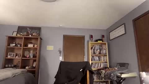 Snapshot of chrisw8121 chatting on March 4, 2026, 12:38 am chrisw8121 online show from March 4, 2026, 12:38 am