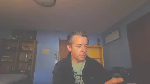 Snapshot of chrisw8121 chatting on March 21, 2026, 2:20 pm chrisw8121 online show from March 21, 2026, 2:20 pm