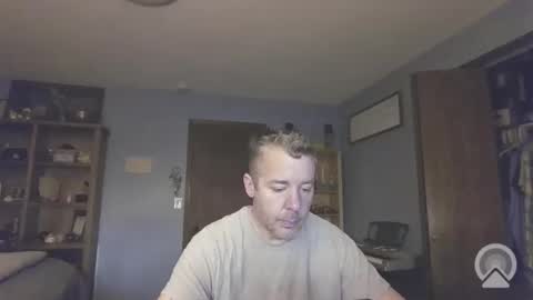 Snapshot of chrisw8121 chatting on April 1, 2026, 1:01 pm chrisw8121 online show from April 1, 2026, 1:01 pm