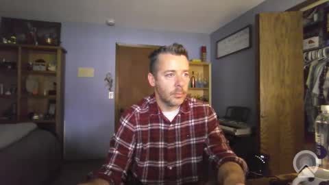 Snapshot of chrisw8121 chatting on April 6, 2026, 1:56 pm chrisw8121 online show from April 6, 2026, 1:56 pm