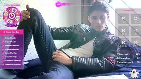 Chrixtopherobin online show from December 22, 2024, 8:36 pm