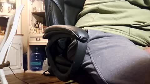 Snapshot of chubbyhubbyy420 chatting on January 13, 2025, 9:52 pm ChubbyHubby420 online show from January 13, 2025, 9:52 pm