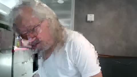 chuck3355257141 online show from June 29, 2026, 1:11 pm
