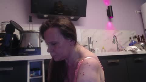 Snapshot of chwerry_b0 chatting on July 7, 2026, 10:47 pm Jessica online show from July 7, 2026, 10:47 pm