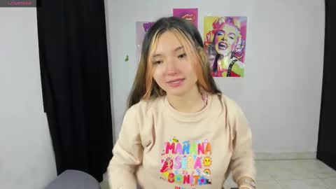 Snapshot of cici_sparks chatting on November 14, 2025, 2:10 am alicia online show from November 14, 2025, 2:10 am