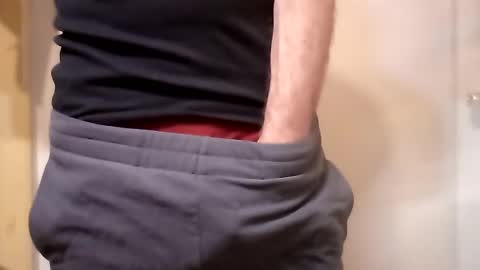 Snapshot of ciestep8216 chatting on January 29, 2025, 9:01 am ciestep8216 online show from January 29, 2025, 9:01 am