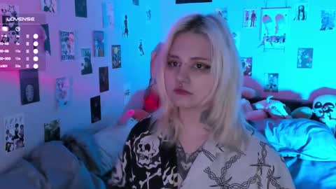 Helen and Teya online show from November 23, 2025, 1:22 pm