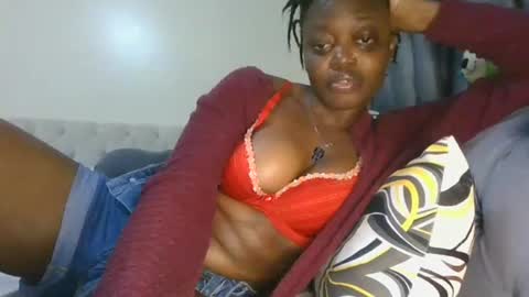 cilia petite online show from July 6, 2026, 9:17 pm