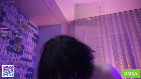   L  online show from December 14, 2025, 8:02 pm