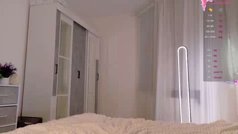 Maddy online show from September 26, 2025, 5:44 am