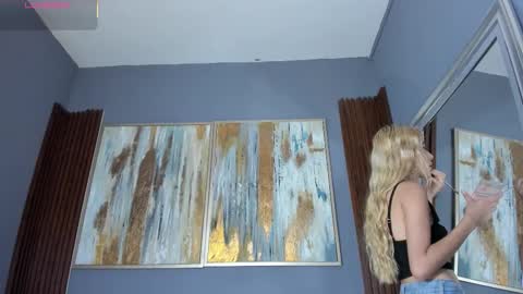 Cintia online show from September 18, 2025, 12:18 pm