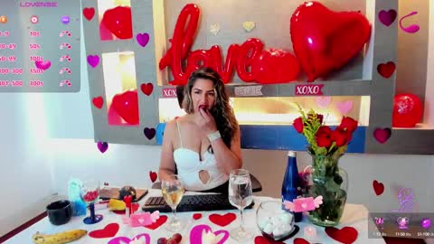 Snapshot of cinthya_mjs chatting on February 14, 2025, 2:54 pm Cinthya online show from February 14, 2025, 2:54 pm