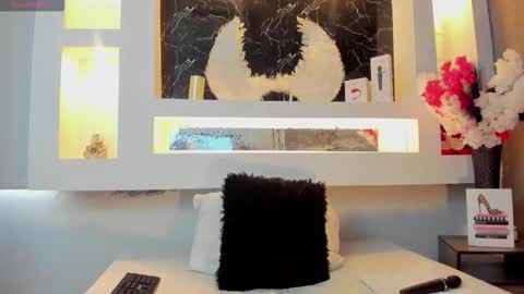 Snapshot of cinthya_mjs chatting on October 15, 2025, 12:05 pm Cinthya online show from October 15, 2025, 12:05 pm