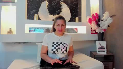 Snapshot of cinthya_mjs chatting on October 17, 2025, 12:08 pm Cinthya online show from October 17, 2025, 12:08 pm