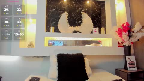 Snapshot of cinthya_mjs chatting on October 24, 2025, 12:01 pm Cinthya online show from October 24, 2025, 12:01 pm