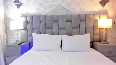 CintiaCollins  online show from March 11, 2025, 8:42 pm