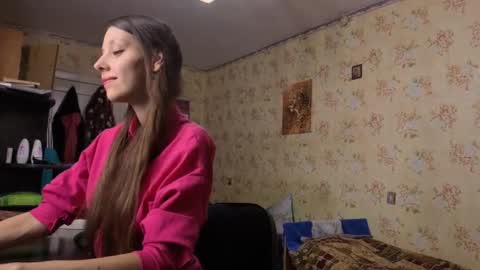 Snapshot of cirabonnet chatting on November 4, 2025, 9:19 am Lisa Salivan online show from November 4, 2025, 9:19 am