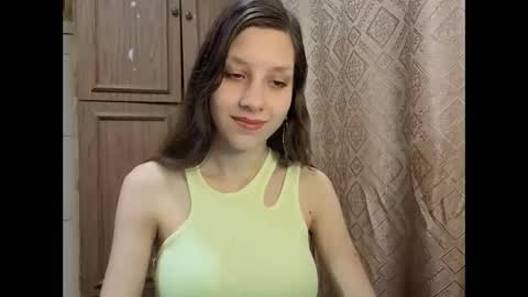 Snapshot of cirabonnet chatting on November 19, 2025, 11:05 pm Lisa Salivan online show from November 19, 2025, 11:05 pm