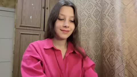 Snapshot of cirabonnet chatting on November 25, 2025, 11:16 pm Lisa Salivan online show from November 25, 2025, 11:16 pm