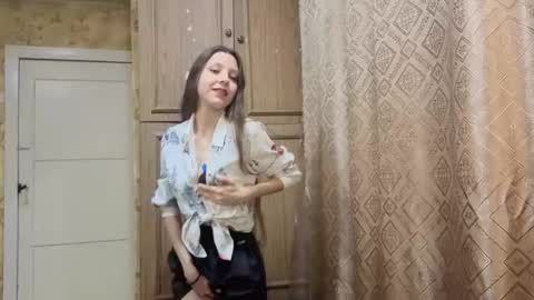 Snapshot of cirabonnet chatting on December 1, 2025, 11:21 pm Lisa Salivan online show from December 1, 2025, 11:21 pm