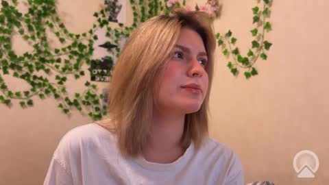 karina online show from September 30, 2025, 3:39 pm