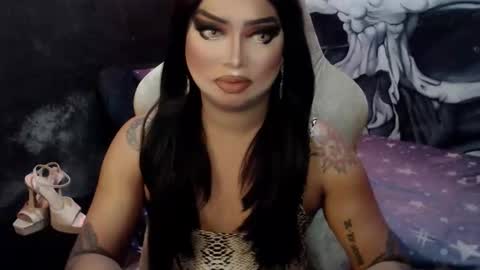 QUEEN CESS online show from November 2, 2025, 1:57 pm