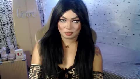 QUEEN CESS online show from April 8, 2026, 6:19 pm