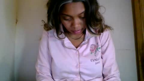 Snapshot of ckamilla45 chatting on October 6, 2025, 3:04 am ckamilla45 online show from October 6, 2025, 3:04 am