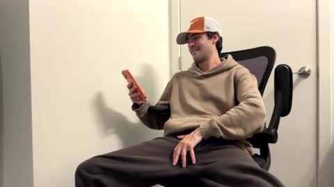 ckeefer96 online show from April 21, 2026, 10:12 pm