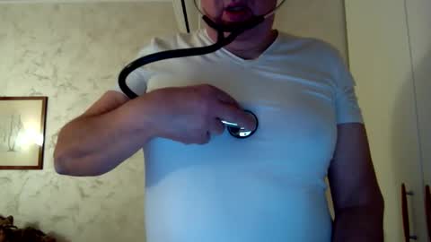 Snapshot of clacock chatting on December 23, 2025, 10:46 am clacock online show from December 23, 2025, 10:46 am