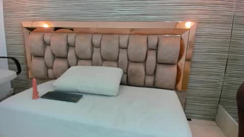 Snapshot of claire_bonny chatting on January 10, 2026, 11:31 pm claire_bonny online show from January 10, 2026, 11:31 pm