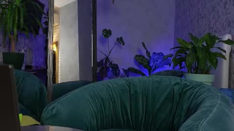 Clara online show from February 25, 2026, 6:28 pm