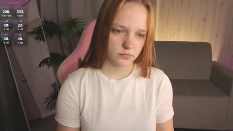 Snapshot of clara_neumann chatting on May 4, 2026, 3:02 am CANDYY3 online show from May 4, 2026, 3:02 am