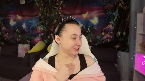 clarabenson online show from April 7, 2026, 10:42 pm