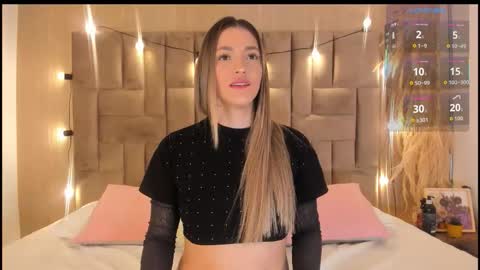 Snapshot of claradelmar_ chatting on December 14, 2025, 10:31 am Clara del mar online show from December 14, 2025, 10:31 am