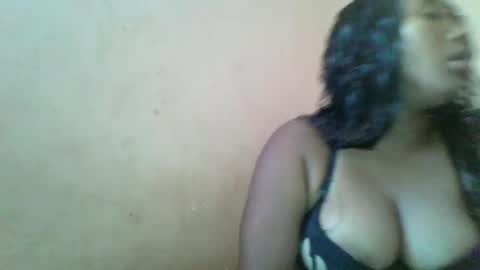 Clarah0123 online show from January 9, 2025, 6:06 am