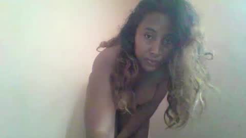 Clarah0123 online show from March 5, 2025, 8:21 am