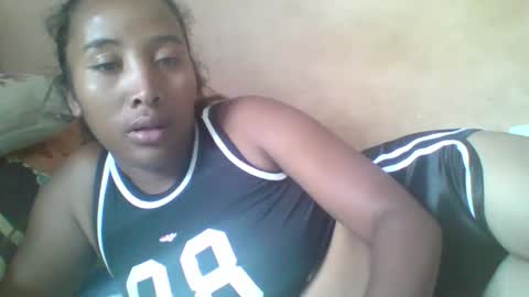 Clarah0123 online show from November 27, 2025, 8:16 am