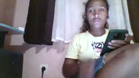 Clarah0123 online show from December 1, 2025, 8:36 pm