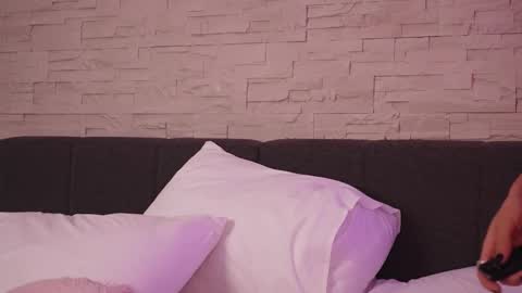 ClaraHazel online show from November 28, 2025, 7:44 am