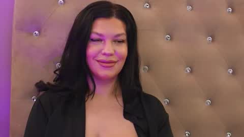 Clara online show from January 15, 2026, 6:33 pm