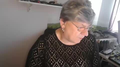 clare nylons online show from June 8, 2026, 12:05 pm